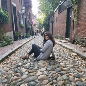 Meet your Posher, Joyce